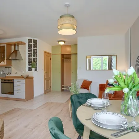 Port Iii, Sun & Snow * Kołobrzeg